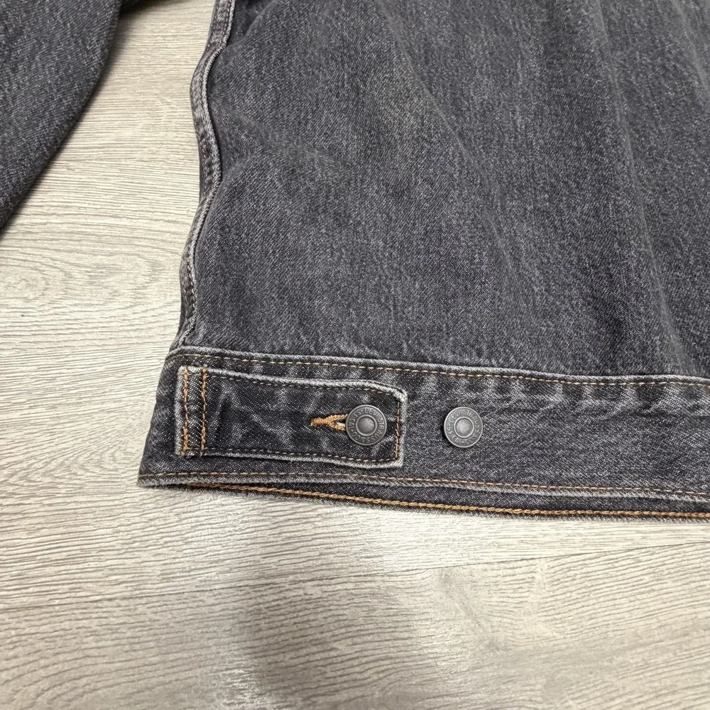 Levi's Stock Trucker Jacket Men's Small Black Denim Corduroy Collar Workwear